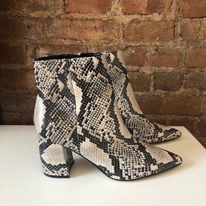 NWOT! Marc Fisher Snakeskin Booties, Size 9